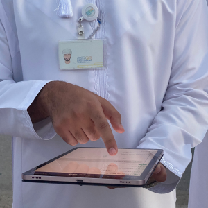 Oman Broadband team member using the 3-GIS | Task application